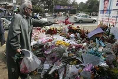 Pak report blames foreign hand, cops for Lahore attack