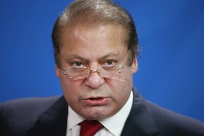 Nawaz Sharif Meets Hurriyat Leaders from PoK, Vows to Highlight Kashmir Issue at UN