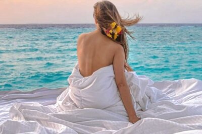 Mouni Roy’s Bold Avatar Goes Viral, Brahmastra Star Flaunts Her Bare Back in White Blanket; See Pics