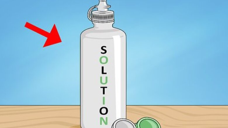 How to Travel With Contact Lenses