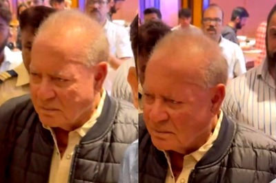Sohail Khan Gets Protective of Salim Khan at Angry Young Men Trailer Launch | Watch Video