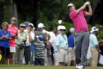 Jeff Overton disqualified at Colonial for using putting aid