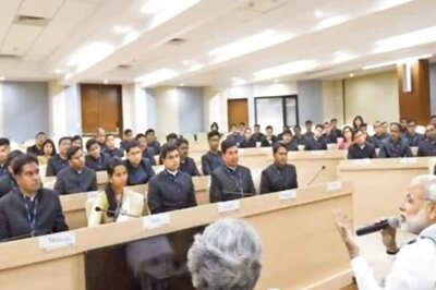 5 Urgent Letters in 8 Months: Centre's IAS Scarcity Inflames Lateral Hire Debate amid UPA-NDA Policy Clash