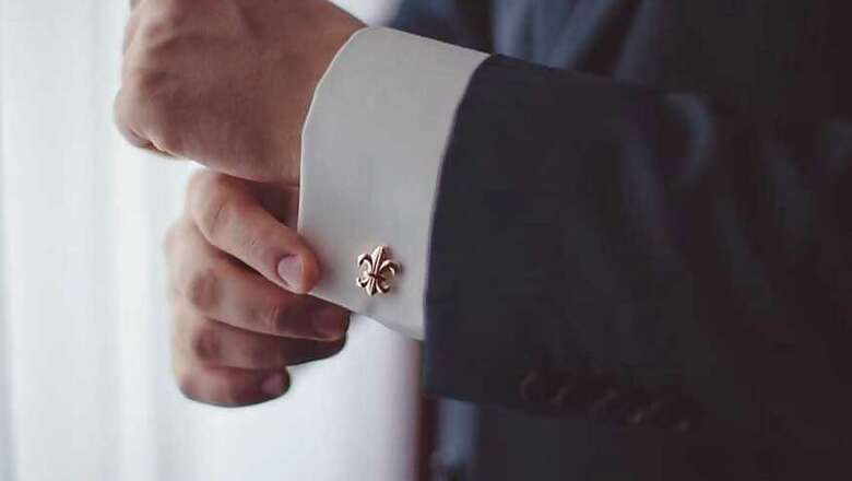 Brooches, Cufflinks, Polo Pants: Gifting Options for Men