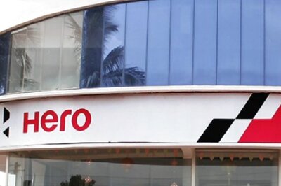 Hero MotoCorp Hands Over Fleet of 50 Motorcycles and 10 Scooters to Police