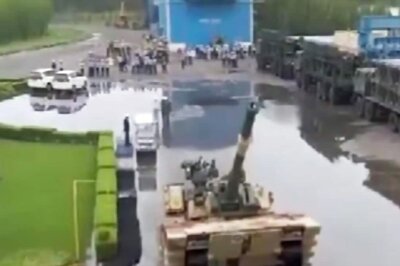 India Carries Out Initial Trials Of Indigenous Light Tank 'Zorawar' | Watch