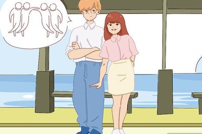 How to Drop Hints to a Girl That You Like Her