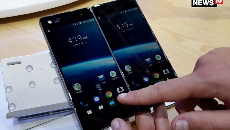 ZTE Axon M First Look at MWC 2018 [Video]: Not Quite Practical