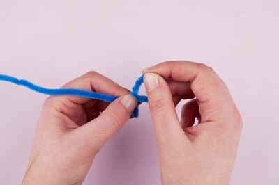 How to Make Pipe Cleaner Flowers