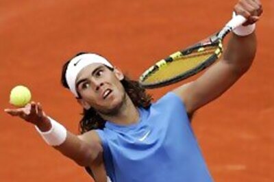 Nadal wins after choking on banana