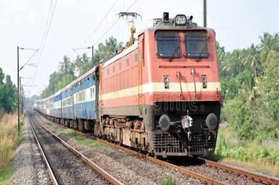 Railways Cancels, Diverts Various UP-bound Trains From December 17 to 25. Check Details