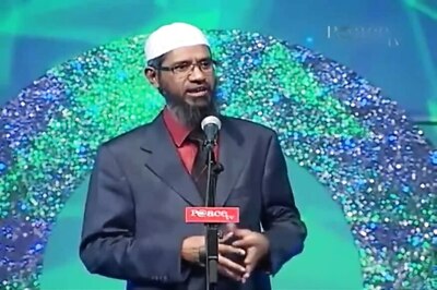 Bangladesh Bans Televangelist Zakir Naik's Peace TV