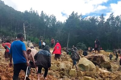 Couple Cheats Death In Horrible Papua New Guinea Landslide That Buried 2,000 People