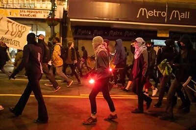 Hundreds protest at US embassy in London over Ferguson case