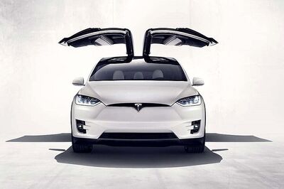 Tesla, Apple Ask California to Change Proposed Self-Driving Car Test Policy