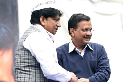 Delhi Safai Karamcharis Union Head Sanjay Gehlot Joins AAP Ahead of Assembly Polls