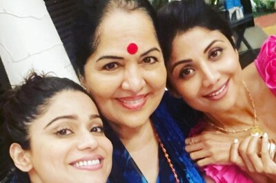 Shilpa Shetty, Shamita Shetty and Their Mother Sunanda Shetty Summoned by Andheri Court