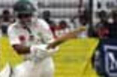 Cricketer shells out £4K to fly in favourite Indian food