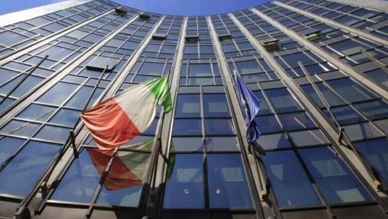 Government bars Finmeccanica from future deals: Sources