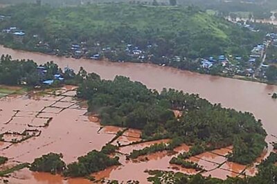 Thousands Forced to Live in Rescue Camps as Ganga, Yamuna Flow Above Danger Mark