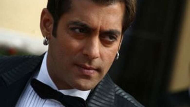 Bolly Buzz: Salman Khan starts missing Asin