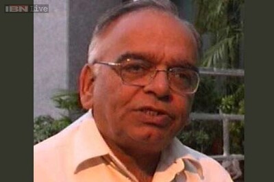 CBI FIR against ex-disinvestment secy for selling Rs 150 cr hotel for Rs 7 cr