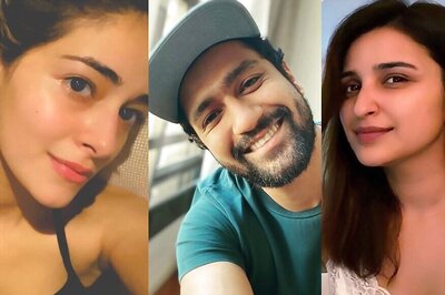 Vicky Kaushal, Ananya Panday, Parineeti Chopra Awestruck by Super Pink Moon