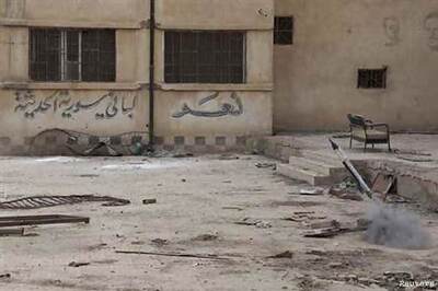 Hezbollah steps up Syria battle, Israel threatens strikes