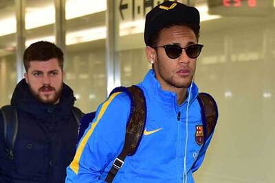 Injured Neymar absent as Barcelona prepare for Club World Cup