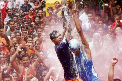 Rs 55 Lakh, Spain Visit: Maha Political Parties Up the Ante for Dahi Handi Winners in Show of Strength