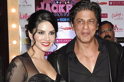 Shah Rukh Khan and Sunny Leone to shoot an item number together for 'Raees'