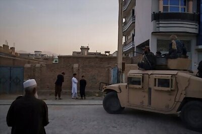 US Official: American, Taliban Officials To Talk On Evacuees