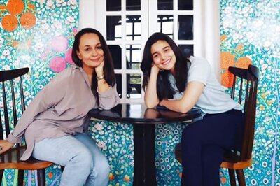 Soni Razdan and Mukesh Bhatt React to Fake Wedding Card of Alia and Ranbir Kapoor