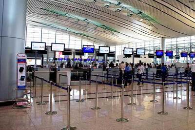 Delhi: Take off shoes, belts for airport security check?