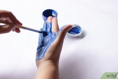 How to Make Handprint Butterflies