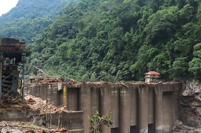 Union MoS Home Meets Sikkim CM; Reviews Floods Situation, Assures Help