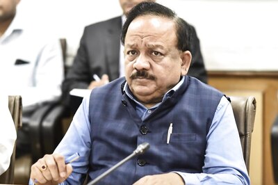 Winters and Festivities May Upend Gains Made Against Covid-19, Says Harsh Vardhan at Review Meet