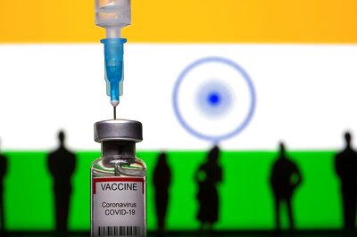 COVID-19: Finance Ministry Asks States to Vaccinate Staff of Banks, Insurance Companies on Priority