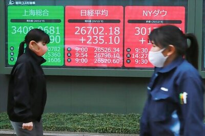 World Shares Push Higher After New Round Of Wall St Records