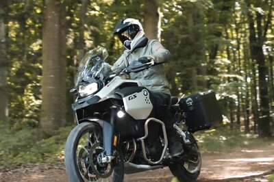 BMW F900 GS and F900 GS Adventure Bookings Open in India, Check Details