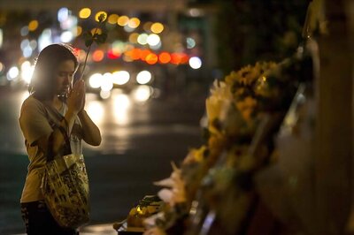 Thai leaders pray for bomb dead; no sign of investigation progress