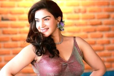 ‘God Makes One Beautiful’: Honey Rose On 'Undergoing' Cosmetic Surgery