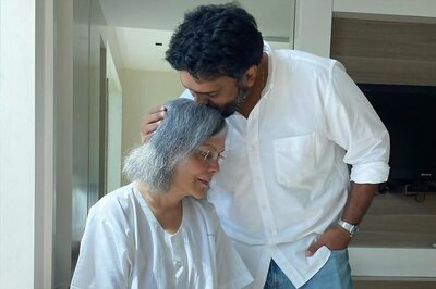 Zeenat Aman Diagnosed With Eye Problem Ptosis, Undergoes Surgery: 'I Was Terrified...'