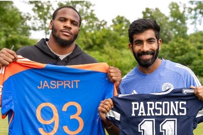 NFL Star Micah Parsons Plays Cricket With Jasprit Bumrah