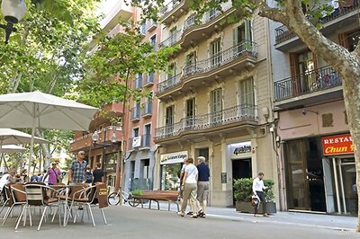Tourism Has Become Barcelona Locals' Main Concern