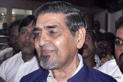 Delhi court directs Tytler to appear on May 31 in defamation case