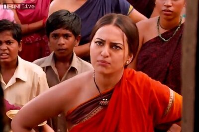 Sonakshi Sinha: Southern films are rich in content, that's why there are so many remakes in Bollywood; don't want 'Lingaa' to be my only South Indian film