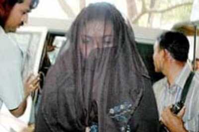 I-T sleuths seal Zaheera's properties