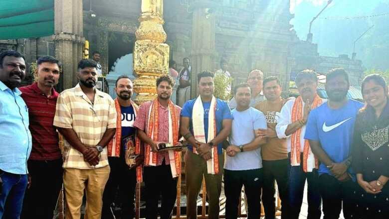 Kuldeep Yadav Pays Visit To Temple Ahead Of India's 2nd Test Against England: WATCH