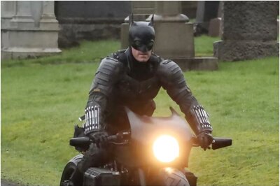Leaked Images from Robert Pattinson's The Batman Gives a Glimpse of Batcycle, Batpod